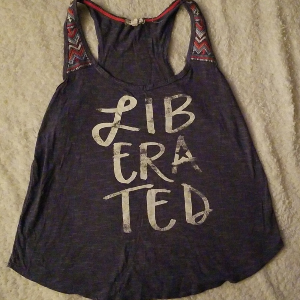 Eyeshadow shirt